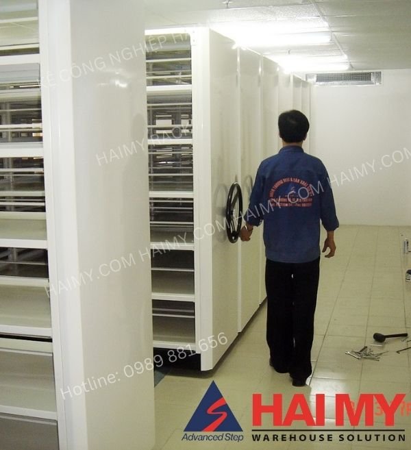 5 lý do chọn kệ mobile shelving