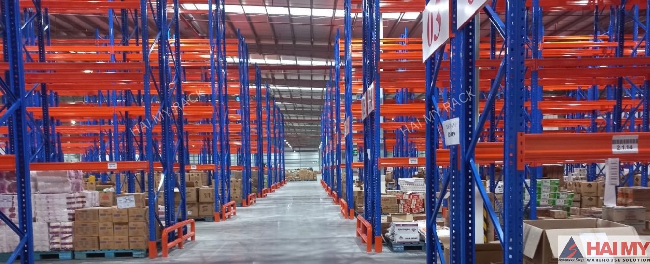 Kệ hàng nhà kho và 8 lợi ích phổ biến